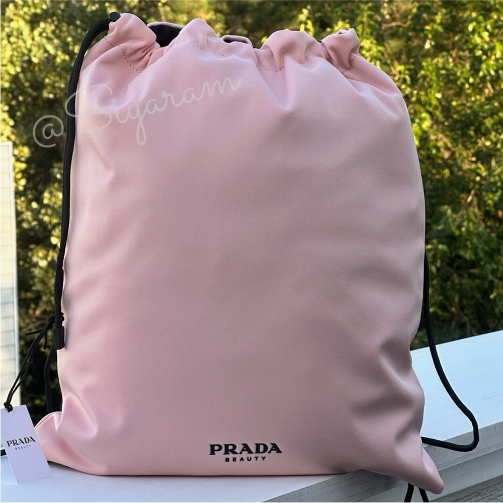 Prada backpack - Picture 2 of 9